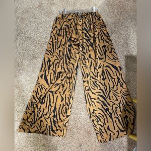 Stripe print wide leg pants